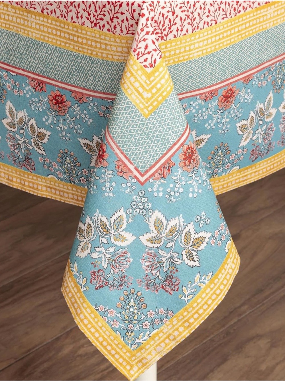 Multicolor Floral Patchwork Tablecloth — Blue, Yellow & Pink - Picture 5 of 8